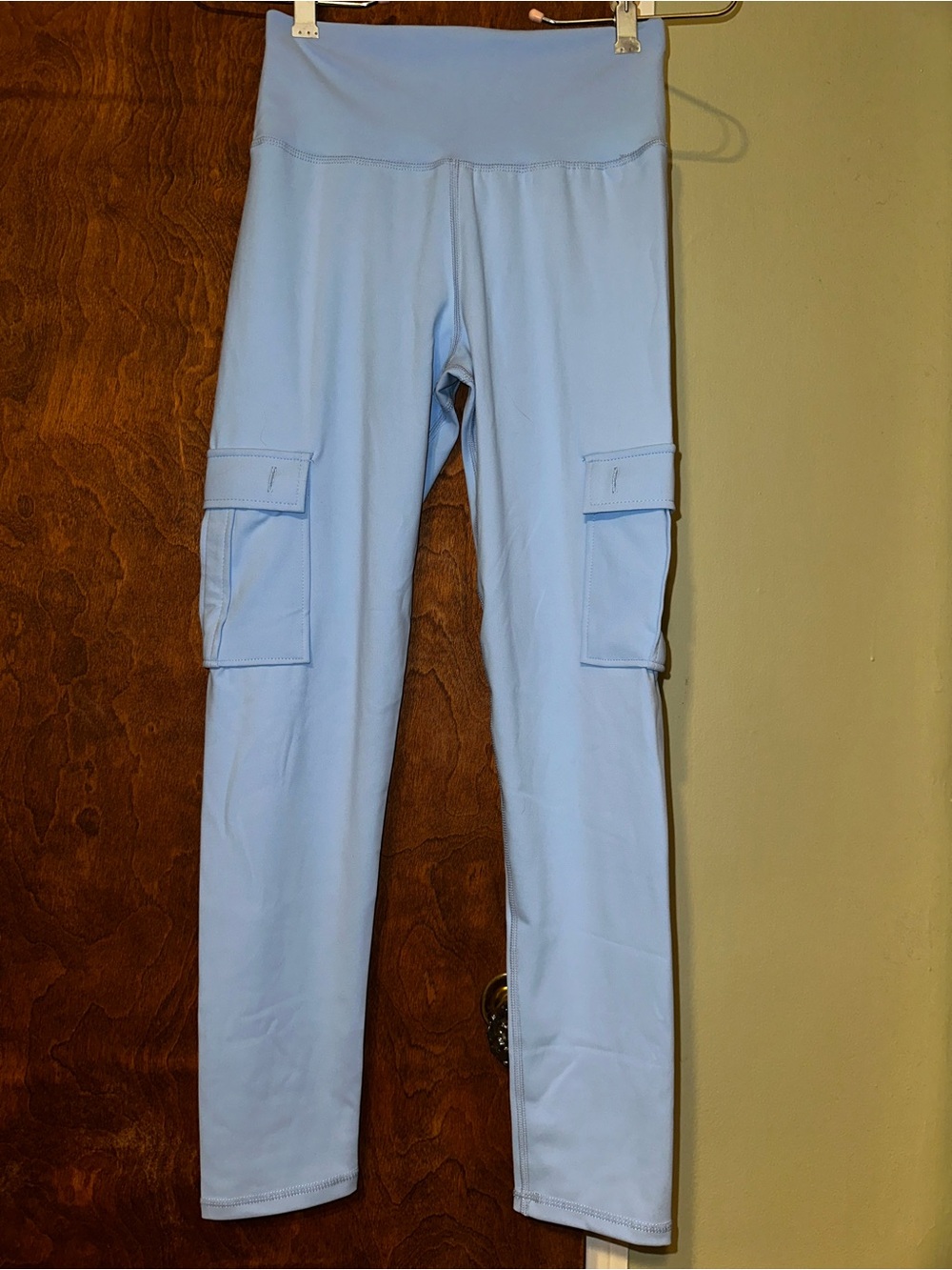 Light Blue Cargo Pocket Leggings size small